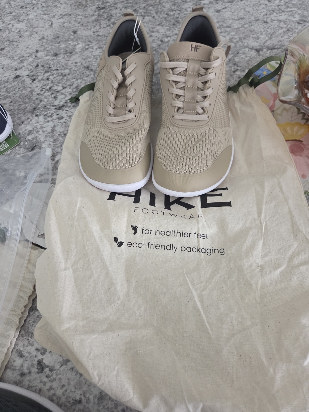 New HIKE Footwear Women’s Beige Knit Athletic Sneakers S, 9 - Picture 4 of 5